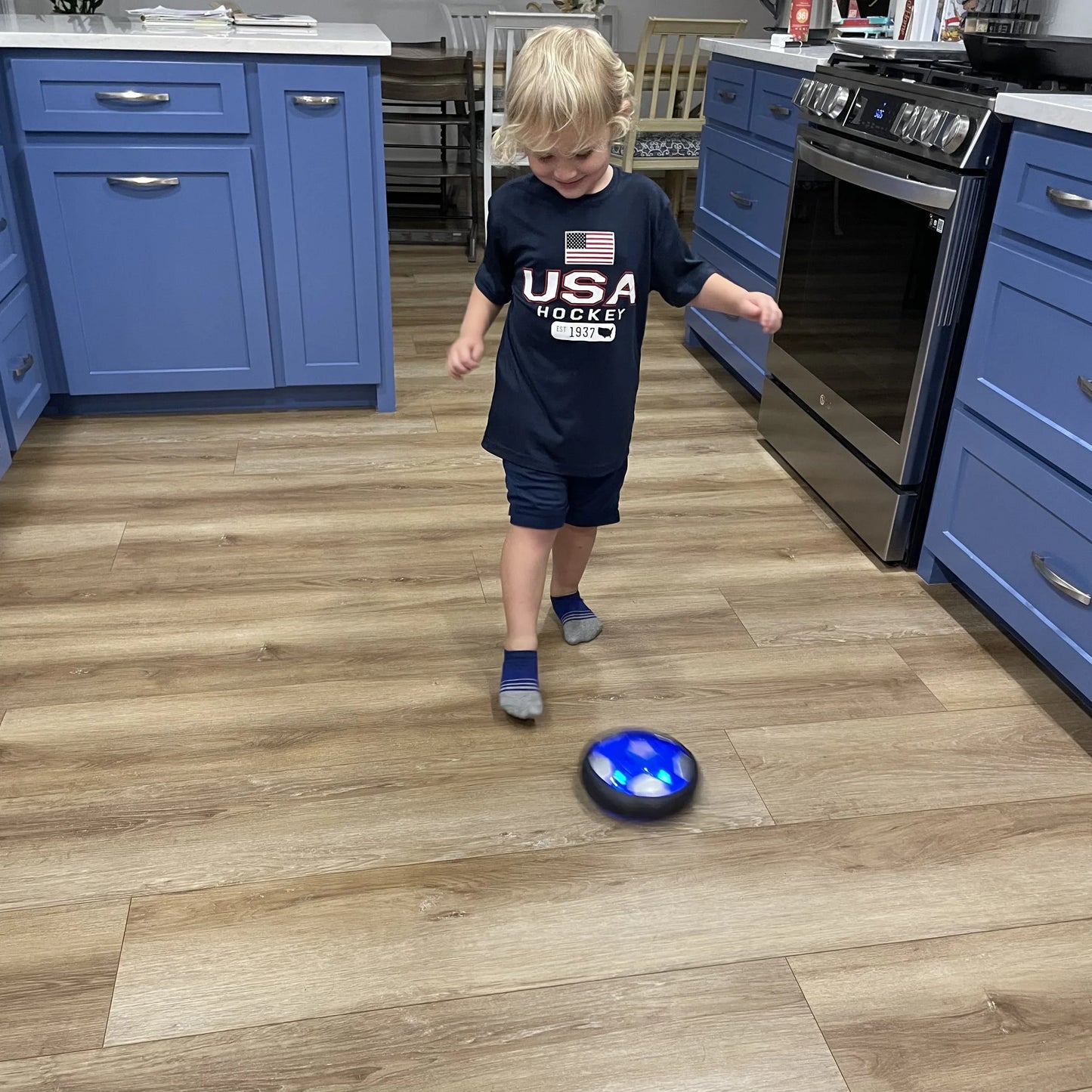 Thekiddospace™ – LED-Schwebefußball